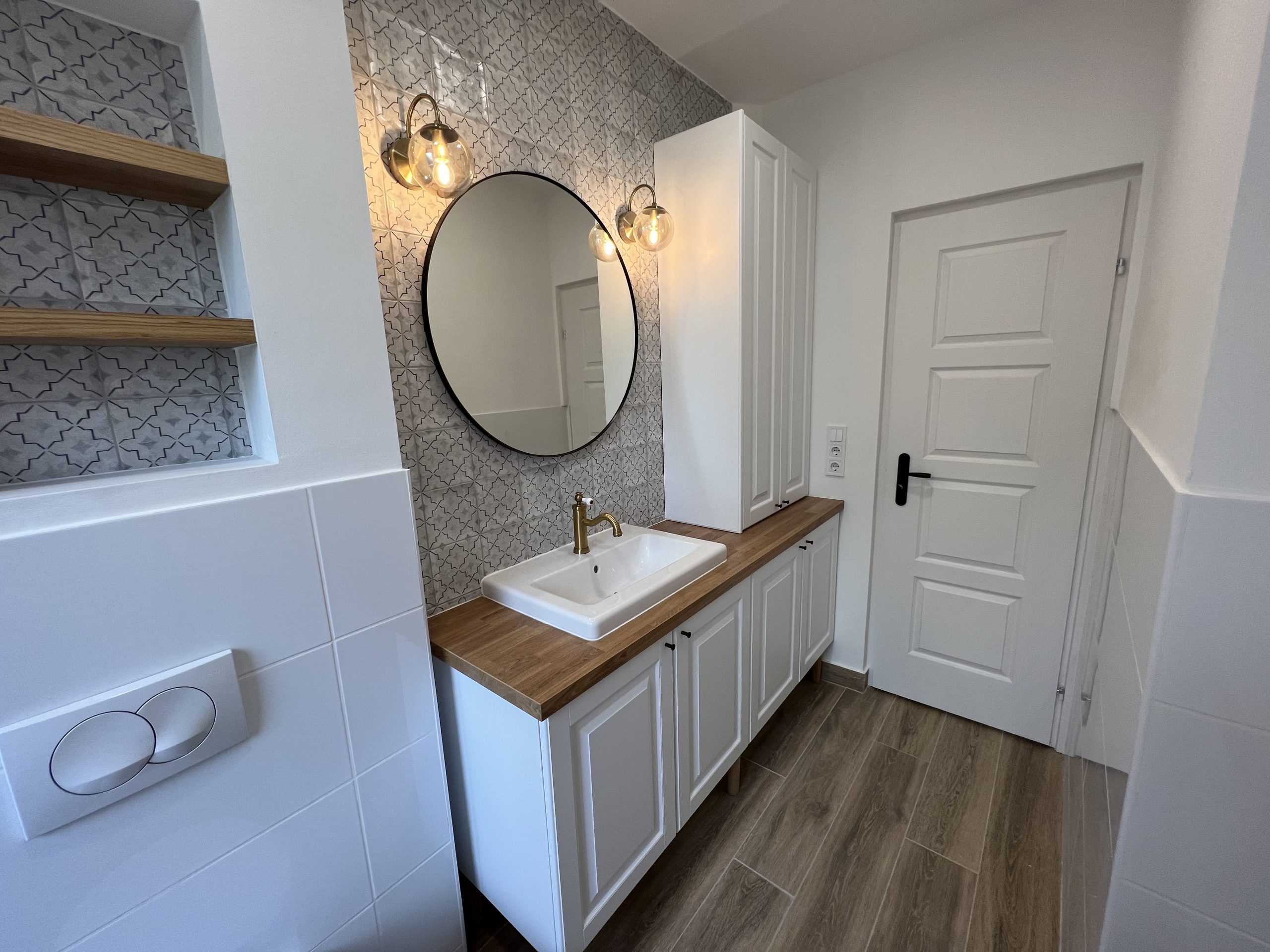 Zalaegerszeg, Mikes, Fürdőszoba